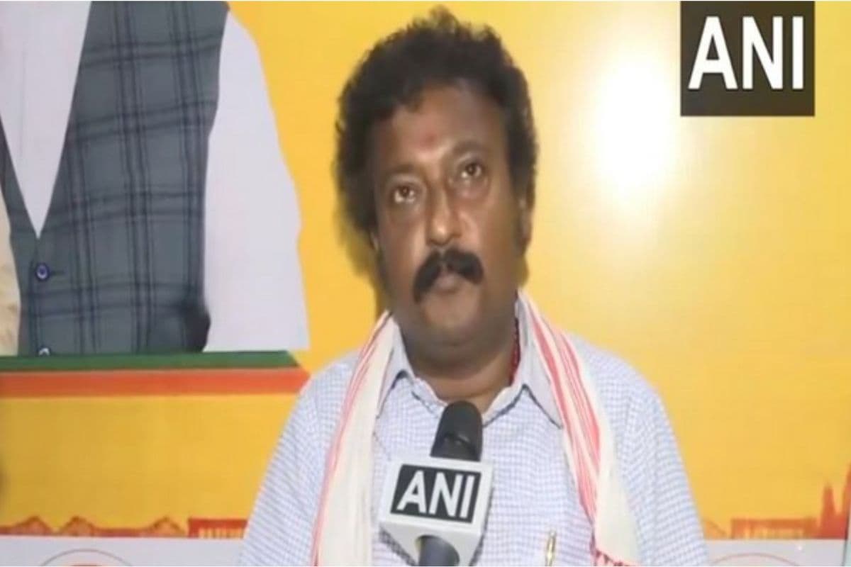 WB Assembly By-Election : रायगंज में टीएमसी कार्यकर्ताओं और मानस कुमार घोष के बीच झड़प, छप्पा वोट डालने का लगा आरोप