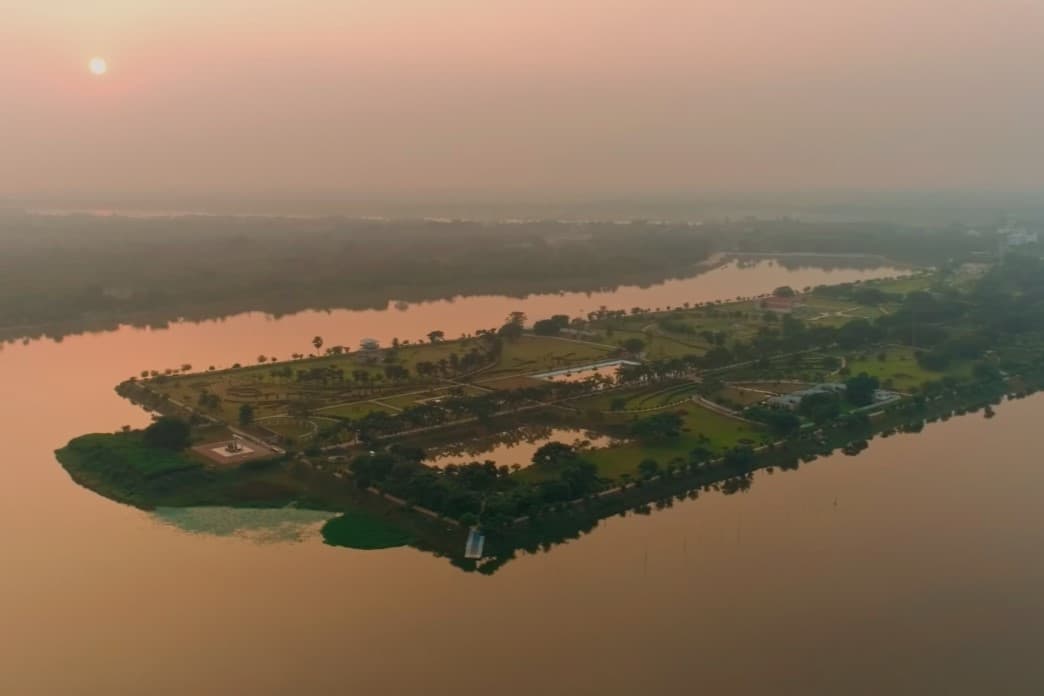 West Bengal Tourism: मोतीझील पार्क में मोती जैसा चमकता है पानी