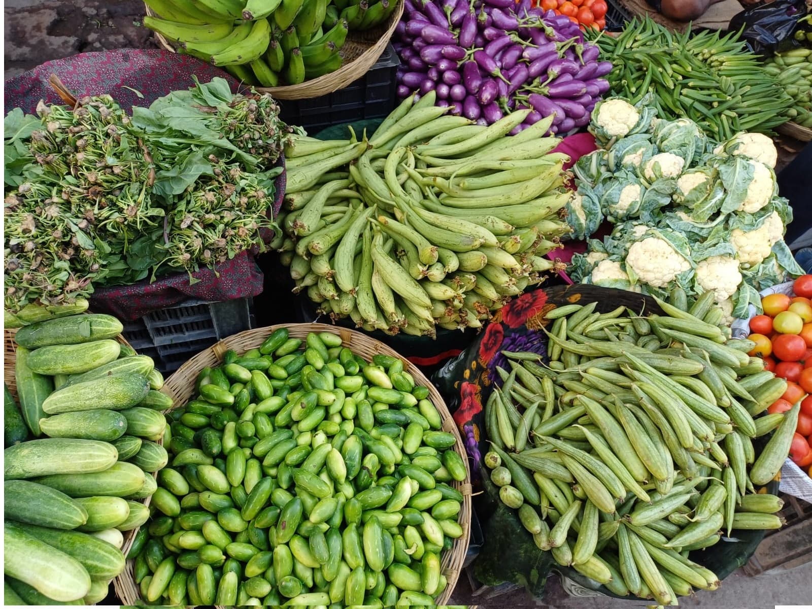 Muzaffarpur vegetable market: दस रुपए में दो किलो नेनुआ, बीस रुपए में कद्दू