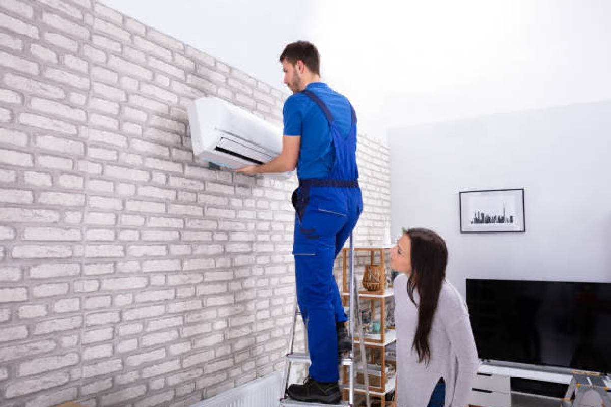 AC Servicing Tips: AC की सर्विसिंग कब करवानी चाहिए? गर्मी खत्म होने के बाद या नहीं? जानें क्या है जरूरी बातें
