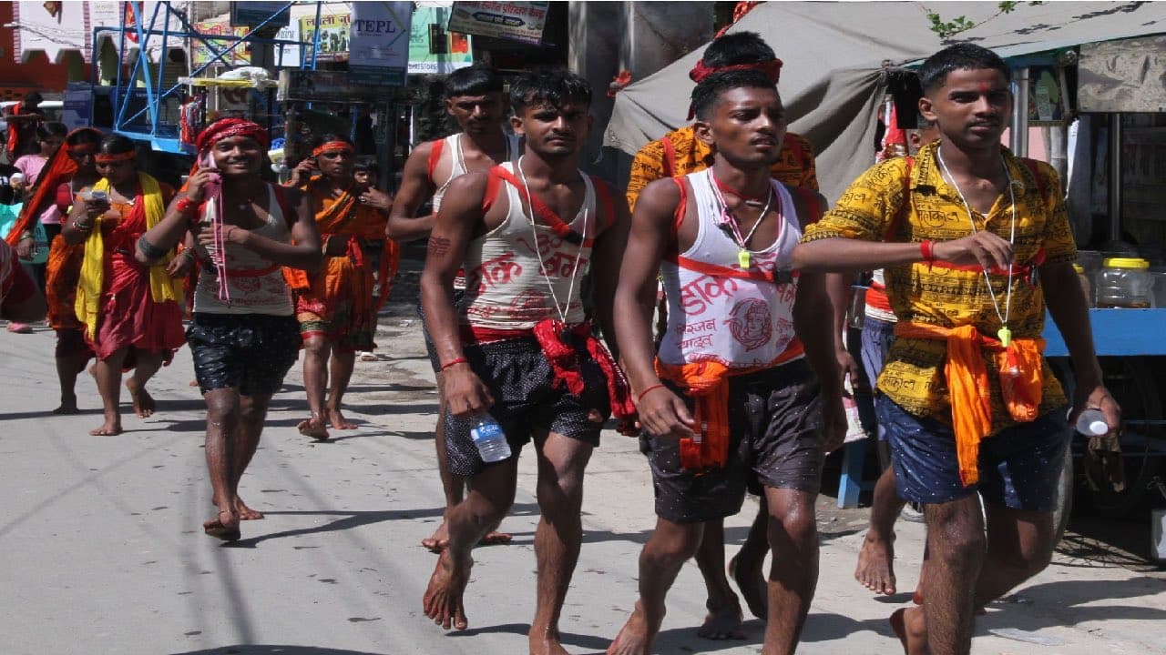 Shravani Mela: दूसरी सोमवारी के लिए 25 हजार कांवड़ियों ने उठाया जल, हर-हर महादेव से गूंज उठा भागलपुर