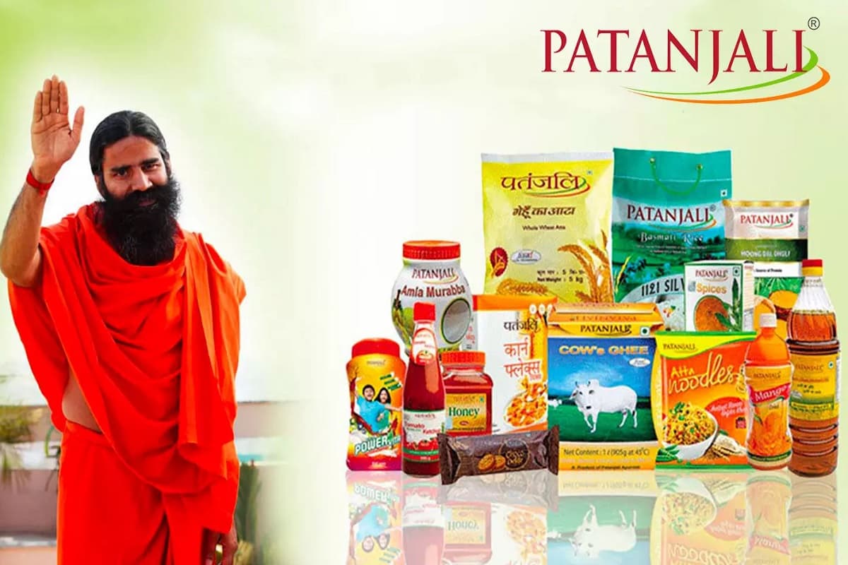 Patanjali Foods के हाथों बिकेगा बाबा रामदेव के पतंजलि आयुर्वेद, बनेगी एफएमसीजी कंपनी