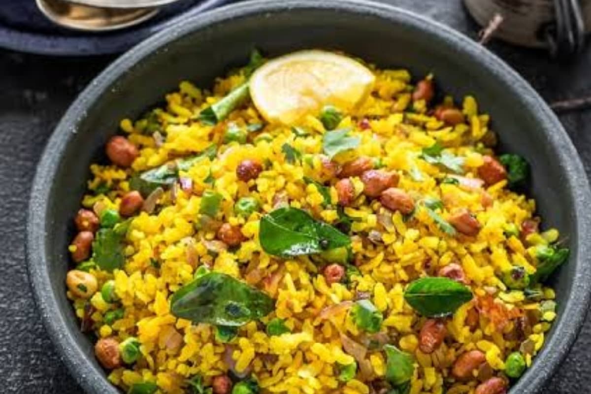 Weight Loss Food: अपनी डाइट चार्ट में एड करें ये ऑयल फ्री पोहा को, जानें विधि