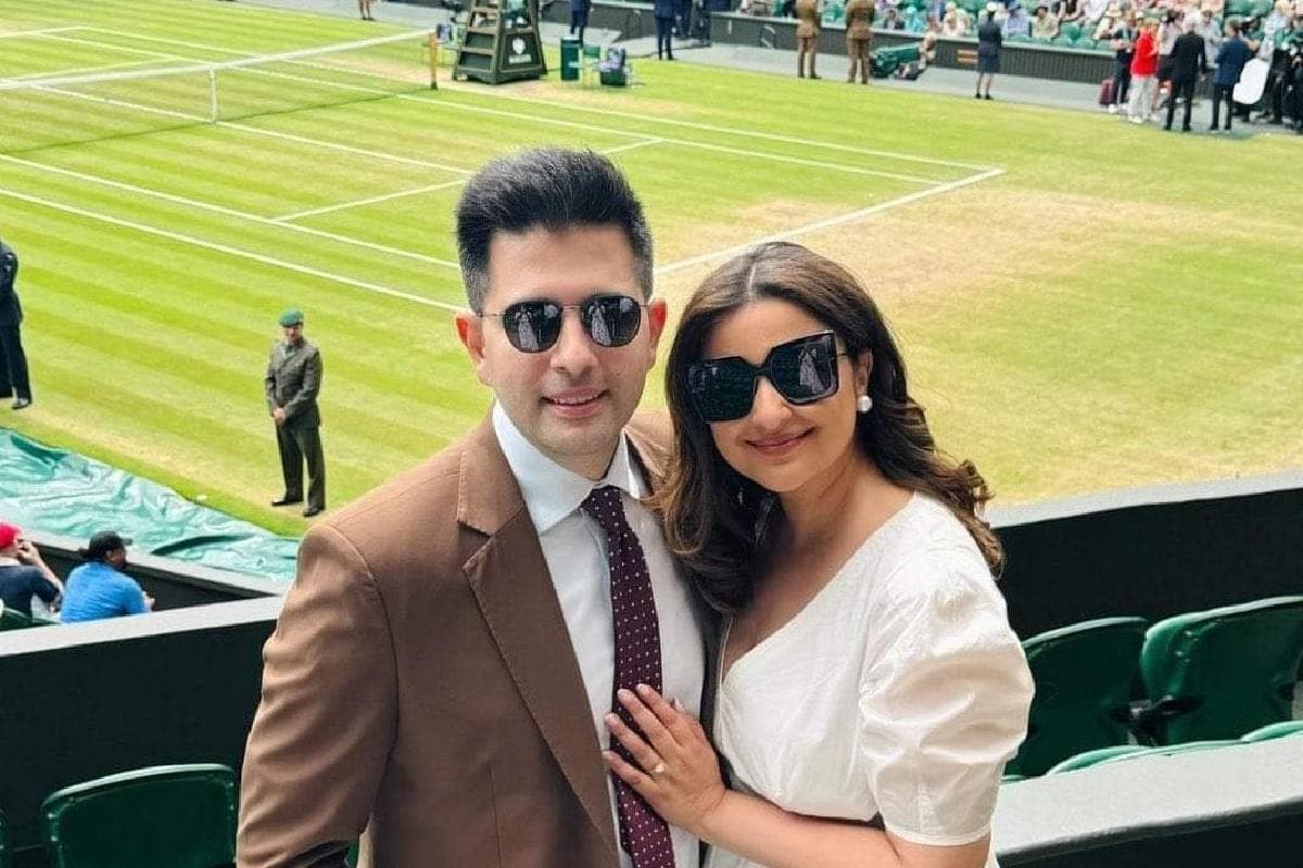 Raghav Chadha : ‘आग लगे चाहे बस्ती में, राघव चड्ढा रहता मस्ती में’, विंबलडन में स्पॉट होने के बाद ‘आप’ नेता होने लगे ट्रोल