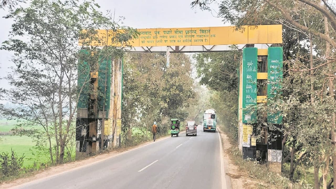 राम जानकी पथ के लिए भूमि अधिग्रहण से किसान नाराज, बोले- 10 लाख की जमीन का मिल रहा 2 लाख रुपए मुआवजा