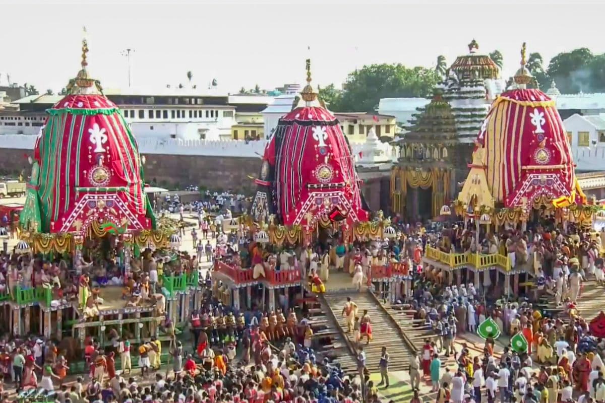 Rath Yatra 2024: जगन्नाथ पुरी रथ यात्रा में 53 साल बाद हो रहा ऐसा, ‘पहांडी’ अनुष्ठान के बाद भगवान जगन्नाथ रथ में सवार