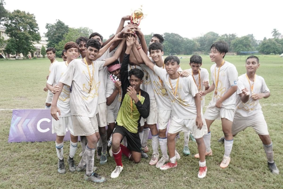 West Bengal : सीआइएससीइ अंडर-17 फुटबॉल टूर्नामेंट में सेंट थॉमस ब्वायज स्कूल कोलकाता ने मारी बाजी