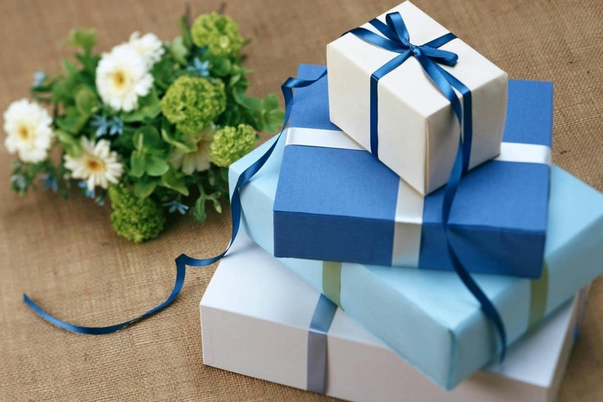 Friendship Day को बनाएं और भी खास, दोस्तों को गिफ्ट करें ये धांसू स्मार्टफोन्स, कीमत मात्र 5999 रुपये से शुरू