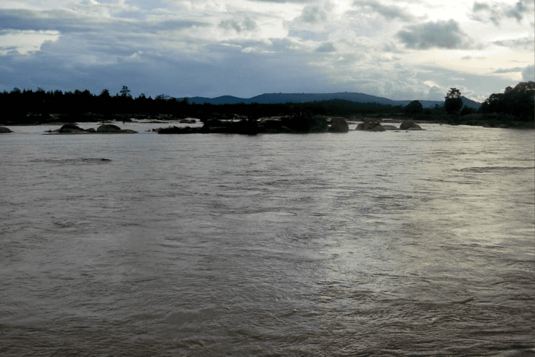 Mahananda river water level increased: महानंदा का बढ़ता जलस्तर,बाढ़ की संभावना से ग्रामीणों में दहशत