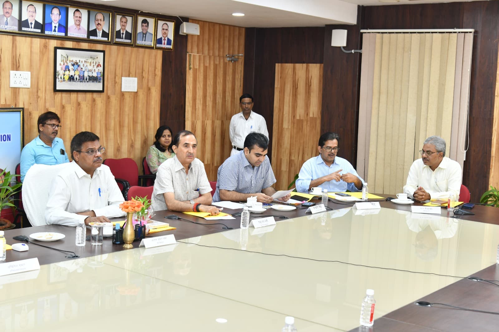 केन्‍द्रीय रेल विद्युतीकरण संगठन क्षेत्रीय राजभाषा कार्यान्‍वयन समिति की बैठक, हिंदी के ज्यादा से ज्यादा इस्तेमाल पर जोर