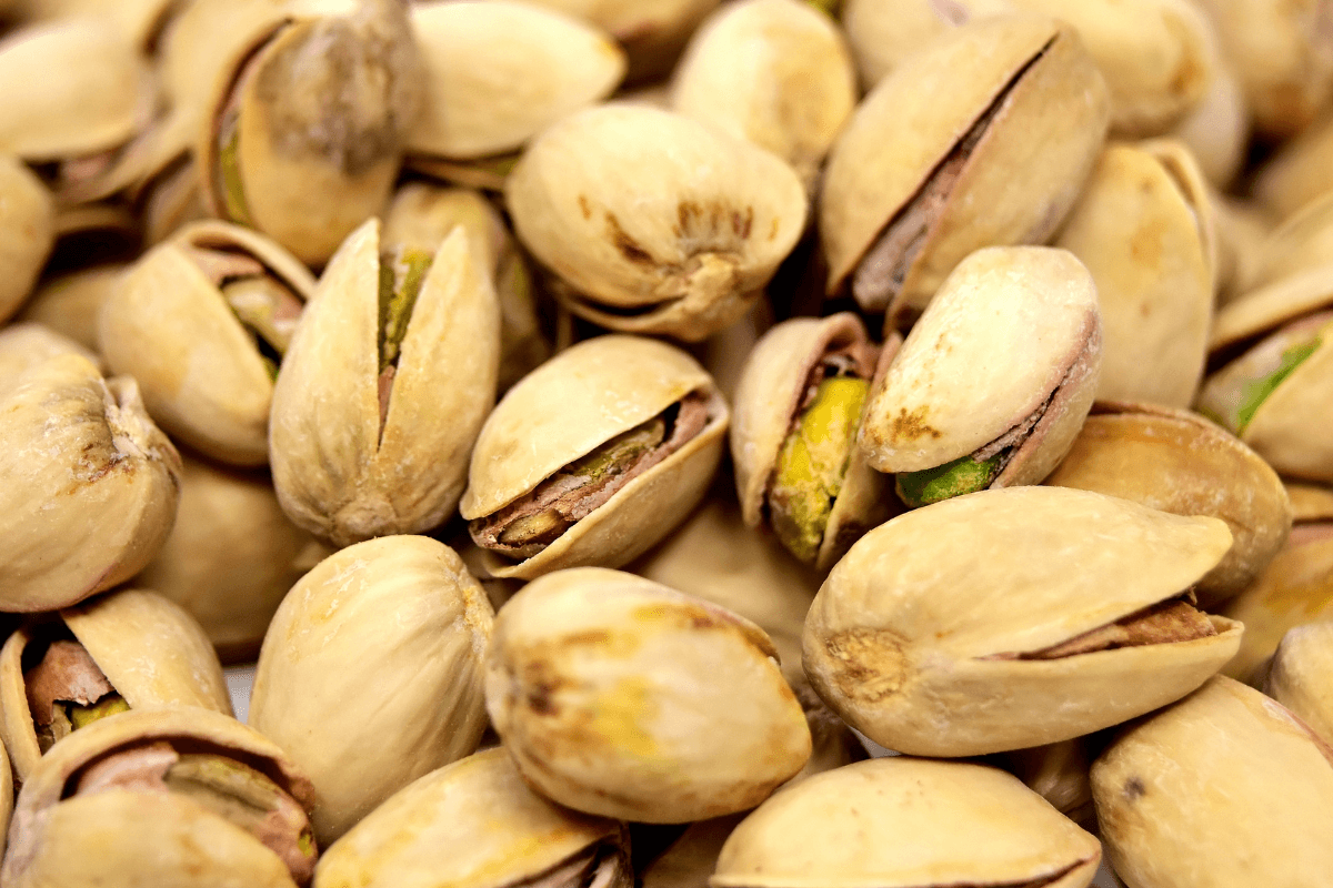 Pistachios Benefits: पिस्ते स्वास्थ्य और स्वाद का एक संगम