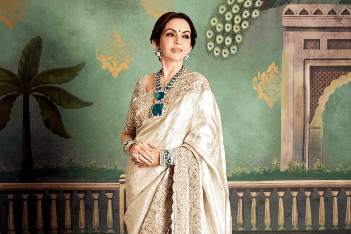 Neeta Ambani: नीता अंबानी की वॉर्डरोब में भारतीय साड़ियों का संग्रह