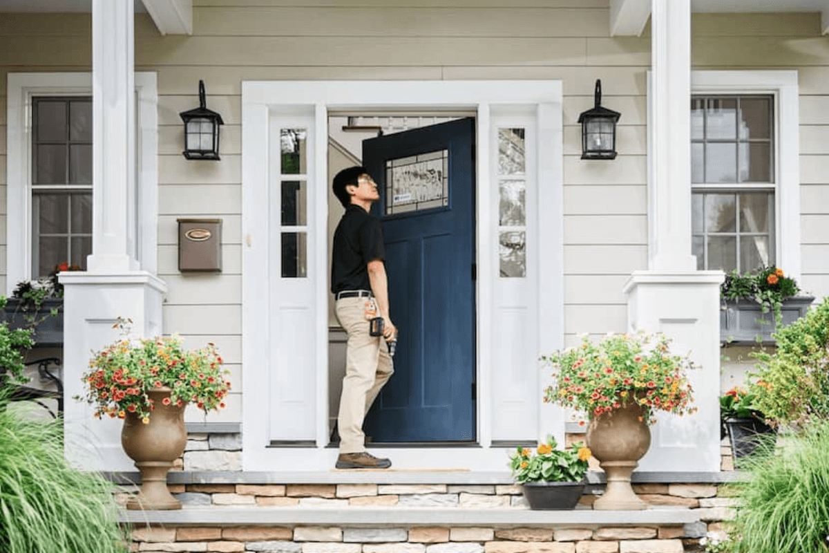 Vastu Shastra: वास्तु शास्त्र कहां, कैसा और किस रंग का होना चाहिए घर का मुख्य दरवाजा