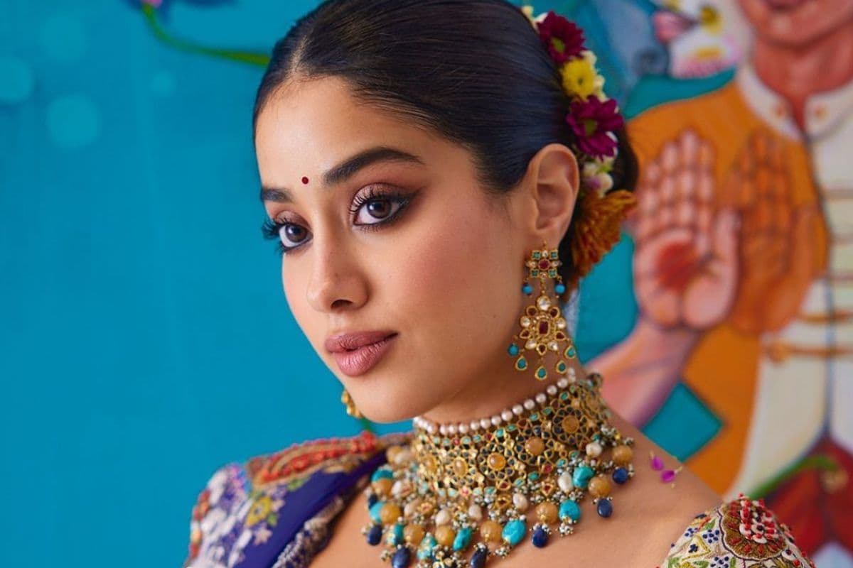 Jahnvi Kapoor ने सोशल मीडिया पर तारीफ करने के लिए पैसे देने के दावे पर तोड़ी चुप्पी, कहा- इतना बजट नहीं है