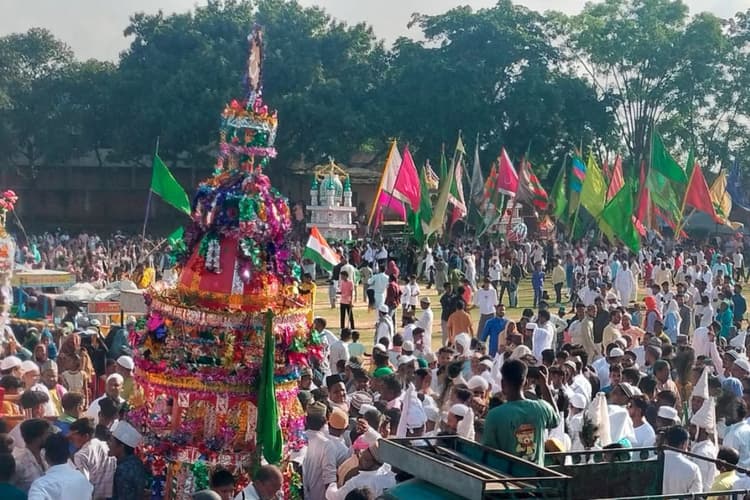 Muharram 2024: गिरिडीह में करंट लगने से ताजिया निशान ले जा रहे युवक की मौत, दो की हालत गंभीर