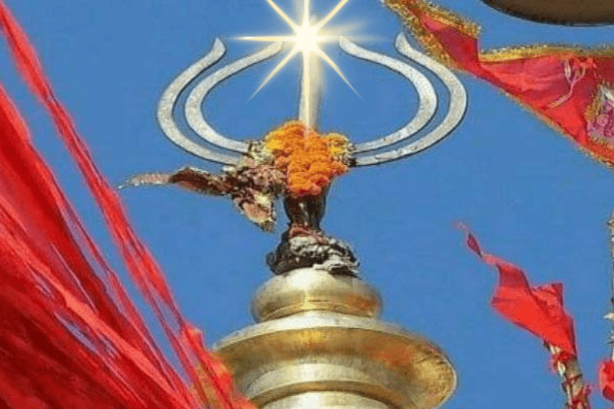 Shravani Mela: बाबा बैद्यनाथ के मंदिर के शिखर पर लगा पंचशूल क्यों है खास, जानें इसके रहस्य