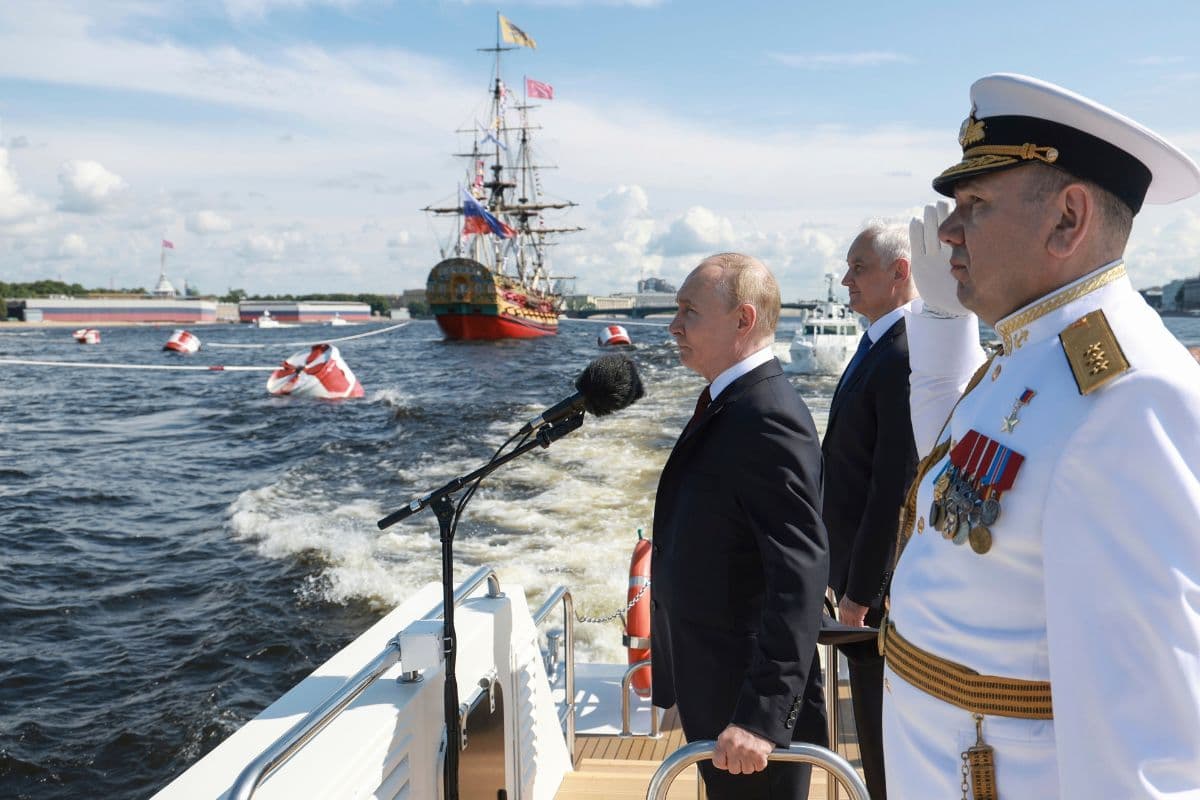 Russia US Tensions: व्लादिमीर पुतिन ने अमेरिका को दी धमकी, कहा- जर्मनी में मिसाइल किया तैनात तो देंगे मुंहतोड़ जवाब