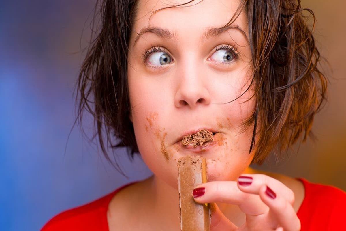 World Chocolate Day 2024: डार्क चॉकलेट खाकर करें वजन कम, ये भी है डार्क चॉकलेट के फायदे