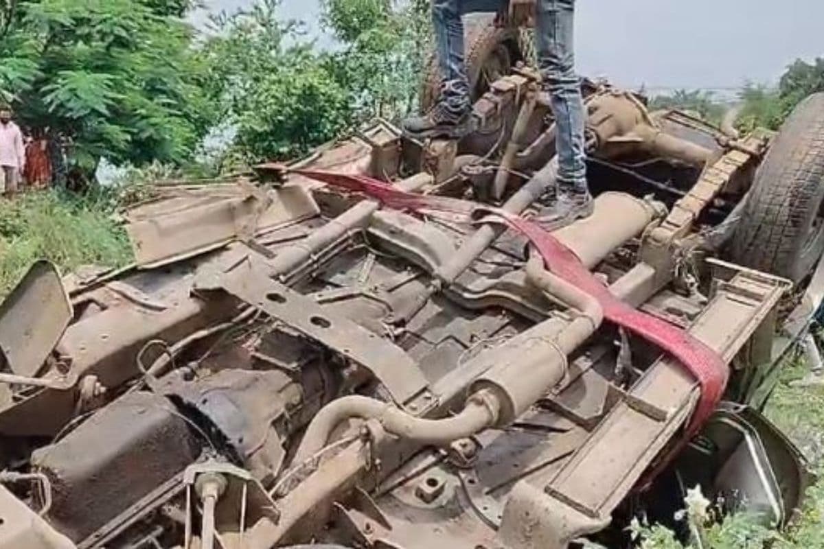 धनबाद में बड़ा हादसा, बोलेरो ने बाइक सवार को लिया चपेट में, 2 की मौत