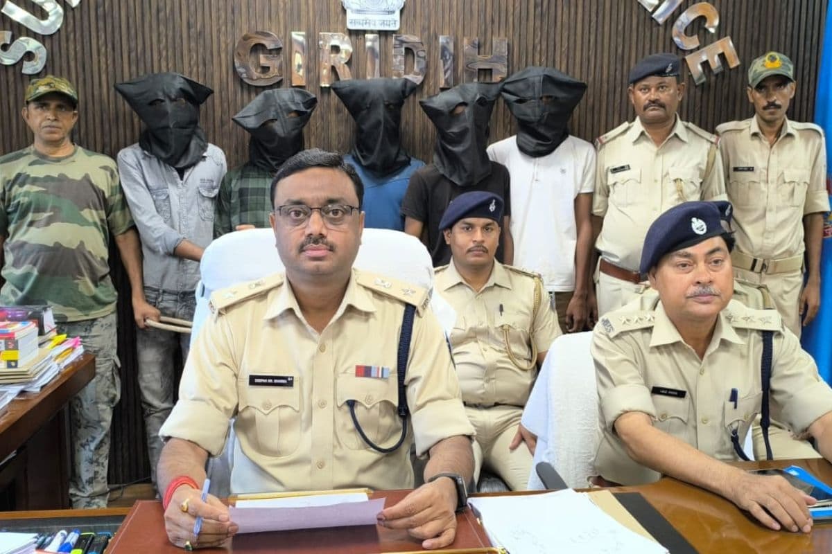 Jharkhand Cyber Crime: गिरिडीह से पांच शातिर साइबर अपराधी गिरफ्तार, ऐसे देते थे लोगों को झांसा