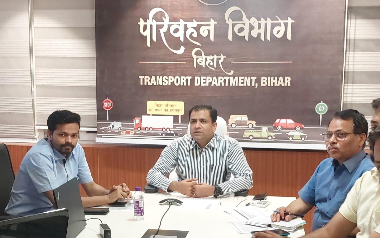 Cab Service: बिहार के 13 शहरों में शुरू होगी उबर ओला कैब सेवा, भागलपुर, दरभंगा समेत ये शहर हैं शामिल