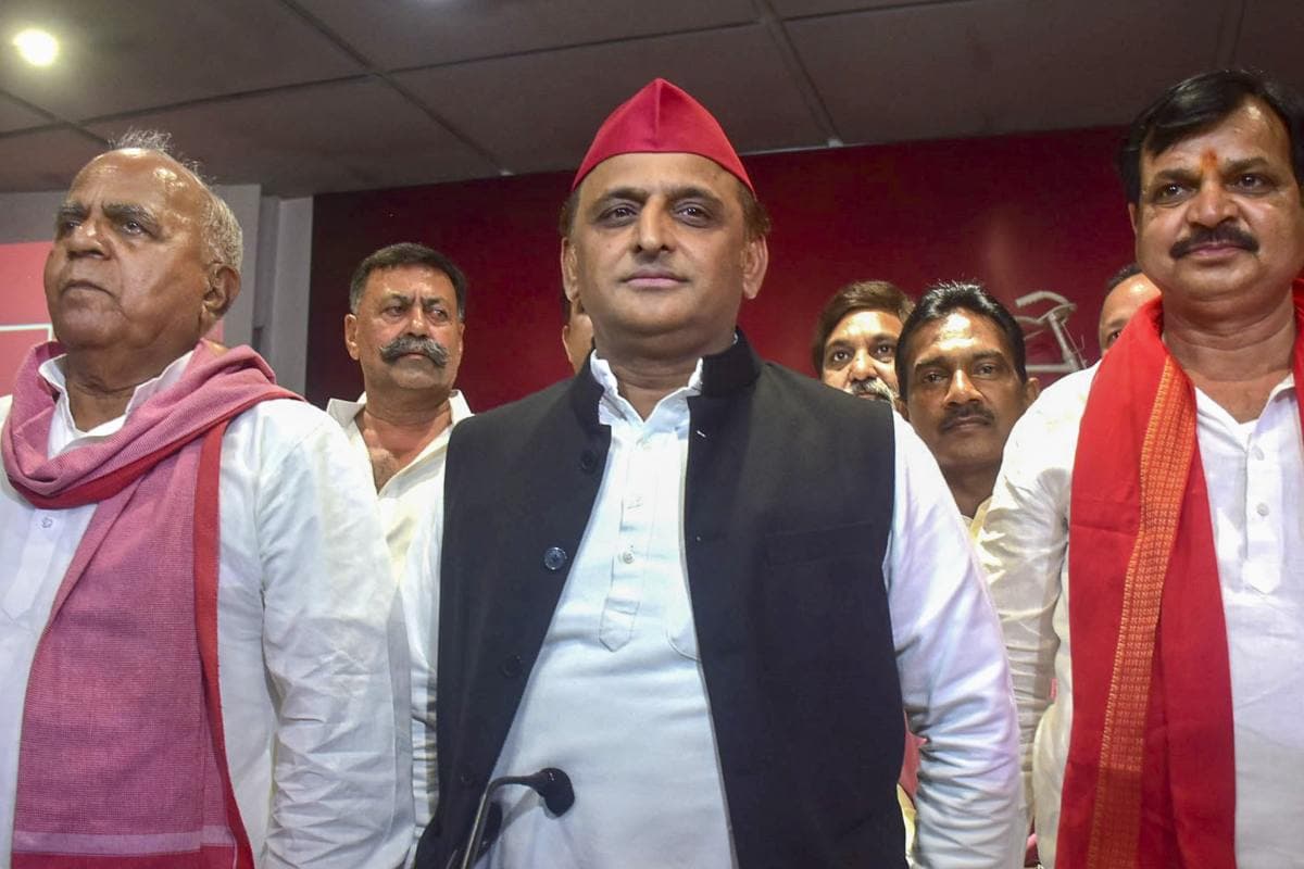 UP Politics: मानसून ऑफर! '100 लाओ और सरकार बनाओ', बीजेपी में जारी खटपट पर अखिलेश यादव ने ली चुटकी