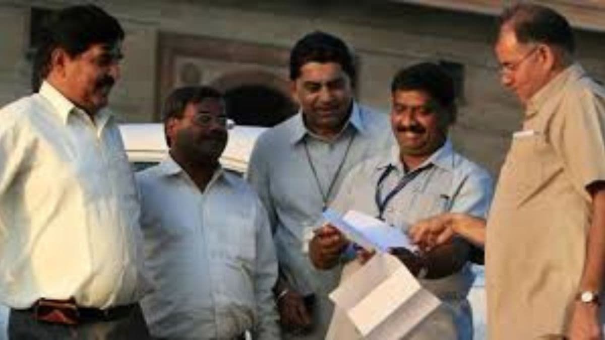 बिहार: अब सरकारी कर्मियों को छुट्टी के लिए ऑनलाइन करना होगा आवेदन, 16 अगस्त से नई व्यवस्था होगी लागू…