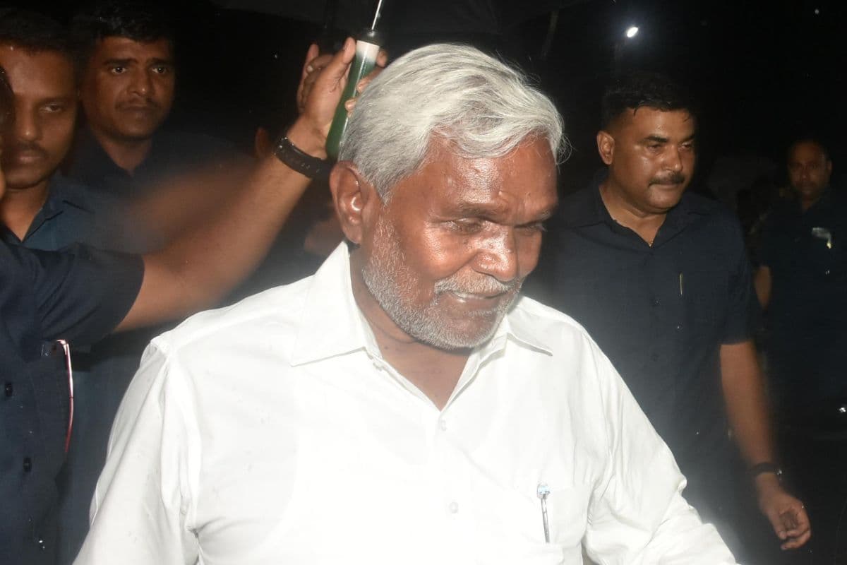 Champai Soren इनसे मिलने दिल्ली एयरपोर्ट से गए गुरुग्राम, इस होटल में बुक है दो रूम