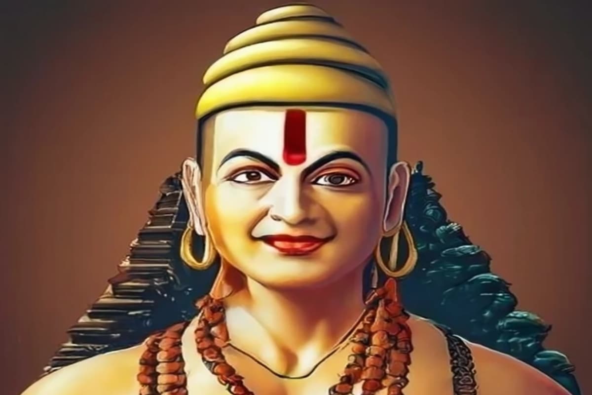 Chanakya Niti: इस तरह के दोस्तों से हमेशा रहें सतर्क, जानें क्या है कारण
