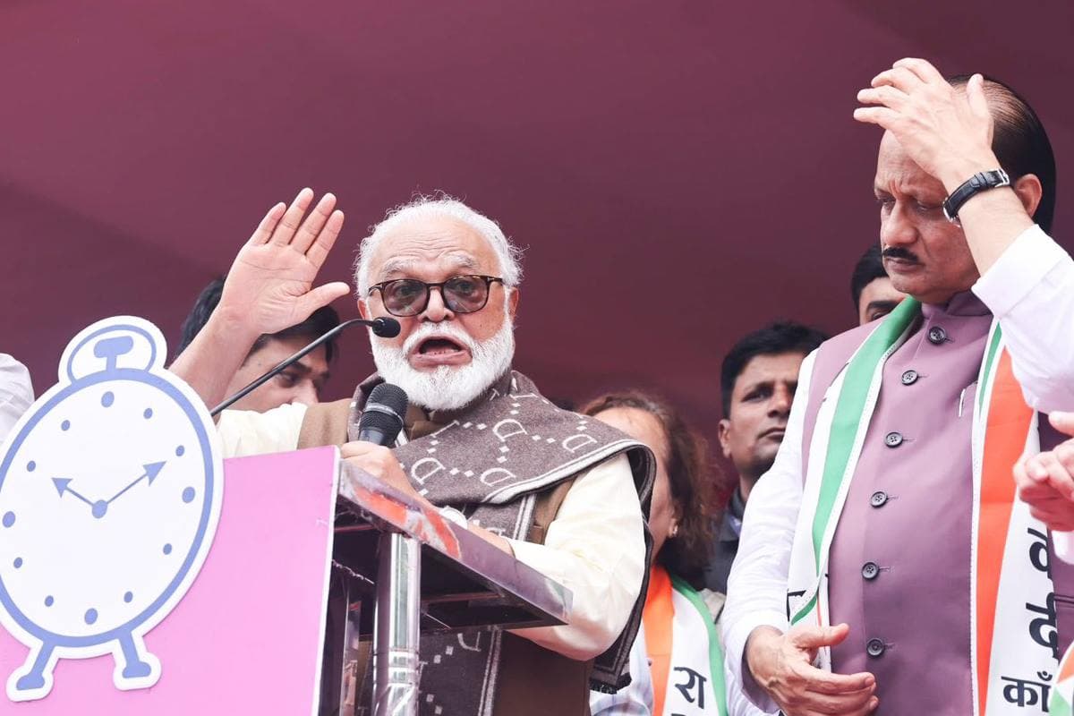 Maharashtra Politics : पहले 'वार' फिर मुलाकात, शरद पवार से छगन भुजबल के मिलने के क्या हैं मायने