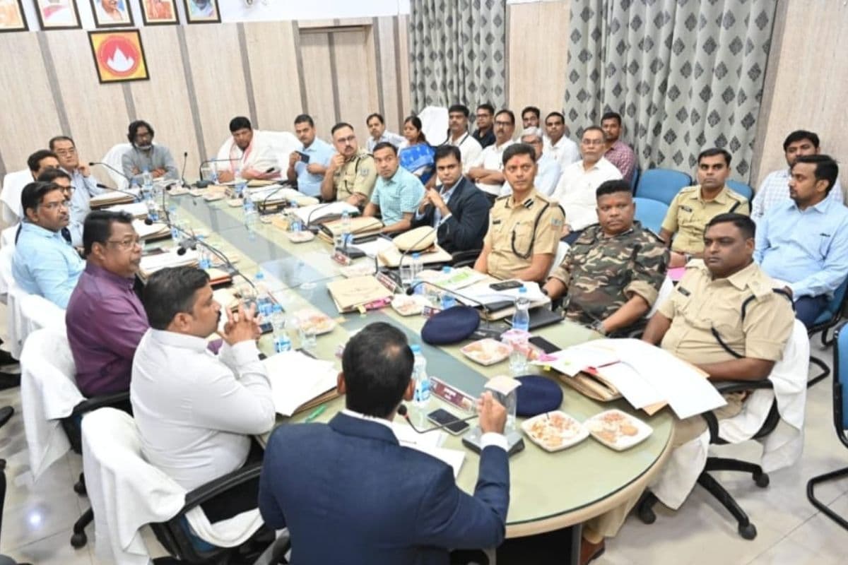 Shravani Mela 2024: सीएम हेमंत सोरेन बोले, देवघर में सुरक्षा के पुख्ता इंतजाम, कर सकेंगे सुलभ जलार्पण, लापरवाही पर कड़ी कार्रवाई