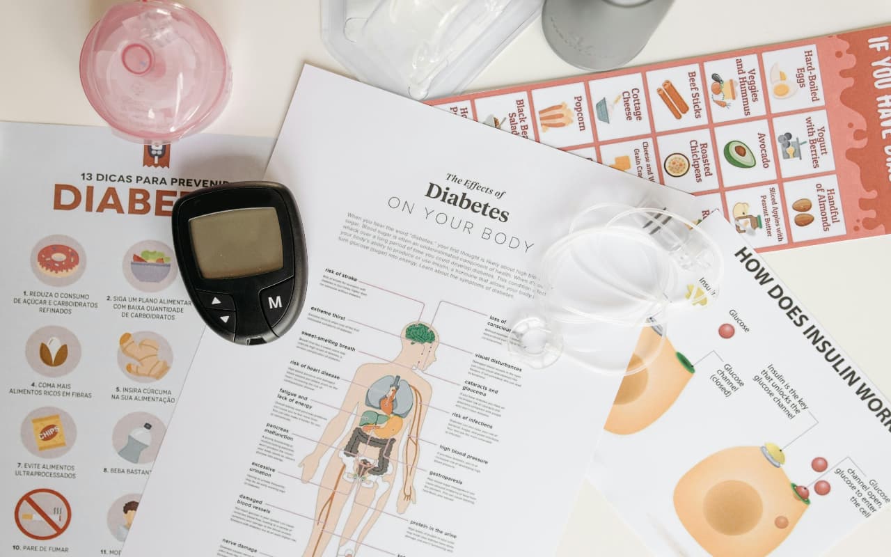 Health Tips: डायबीटीज के मरीजों को भूलकर भी नहीं खानी चाहिए ये चीजें, सेहत को हो सकता है बड़ा नुकसान