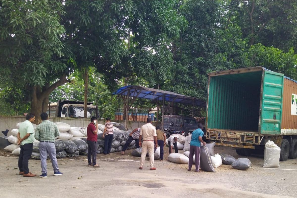 झारखंड से राजस्थान ले जाया जा रहा 40 क्विंटल से अधिक डोडा रांची से जब्त, कंटेनर ड्राइवर से पूछताछ