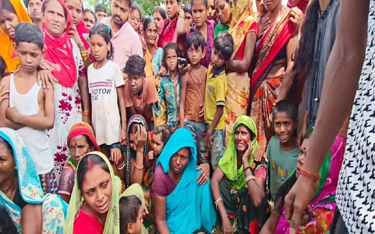 Bihar News: खगड़िया में पोखर में डूबने से दो युवकों की मौत, नहाने के दौरान रील्स बनाने की लापरवाही पड़ी भारी