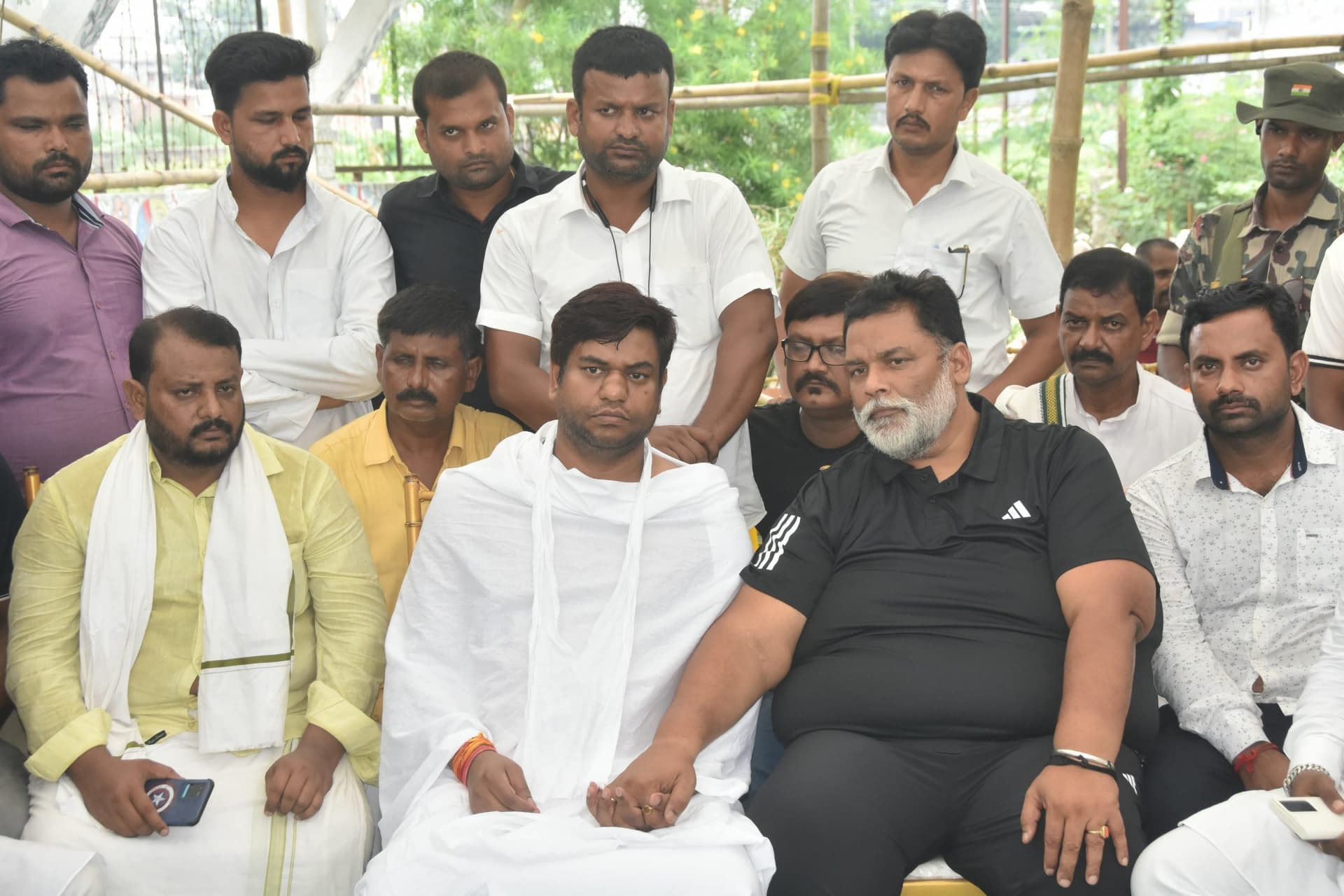 Mukesh Sahani Father Murder: ‘मेरी मां रोने लगी, बाबूजी भी परेशान हो गए…’ मुकेश सहनी से मिलने के बाद बोले पप्पू यादव