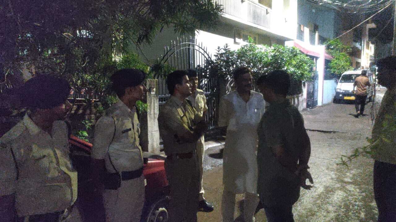 Patna : कमरा देखने आये तीन युवकों ने की रिटायर्ड प्रिंसिपल की पत्नी की हत्या