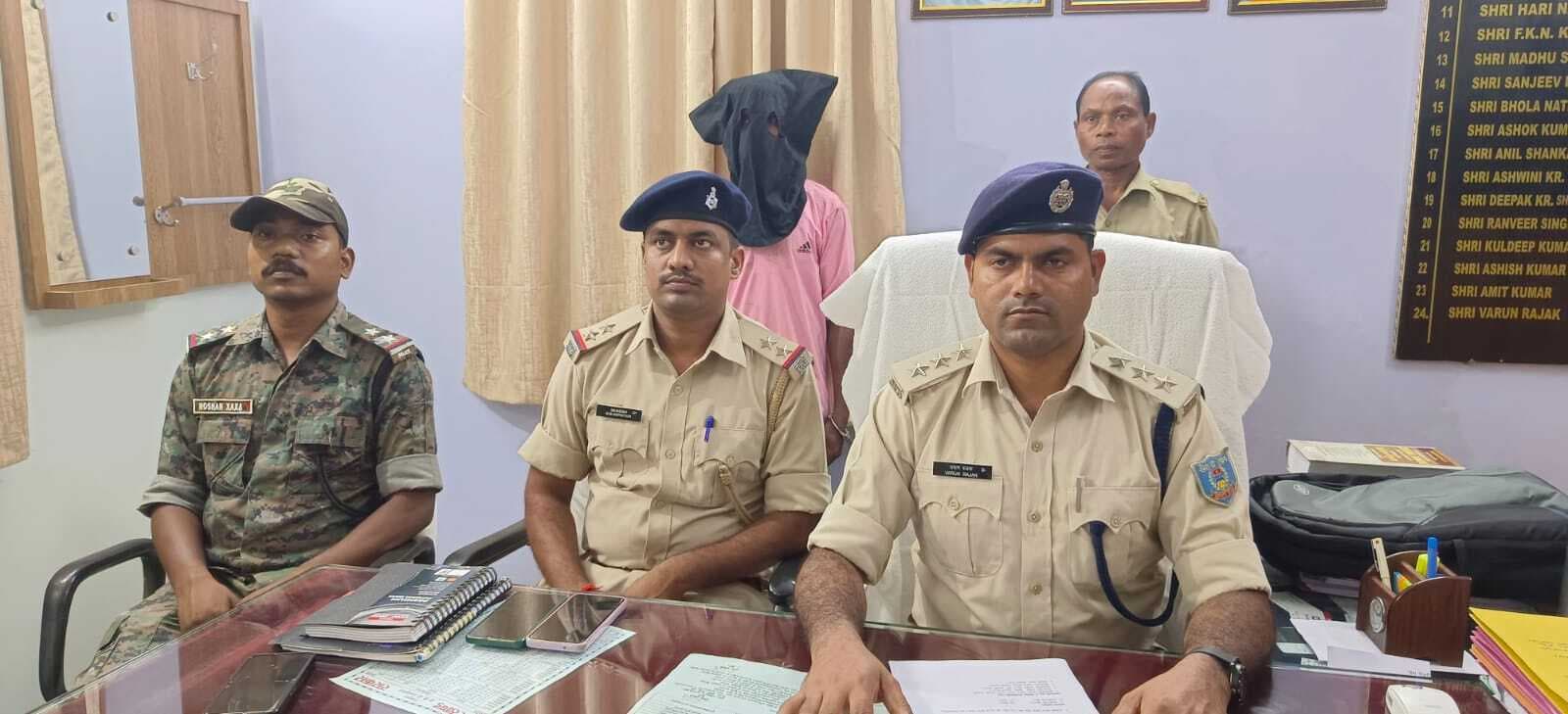 अड़की से भाकपा माओवादी का सदस्य गिरफ्तार