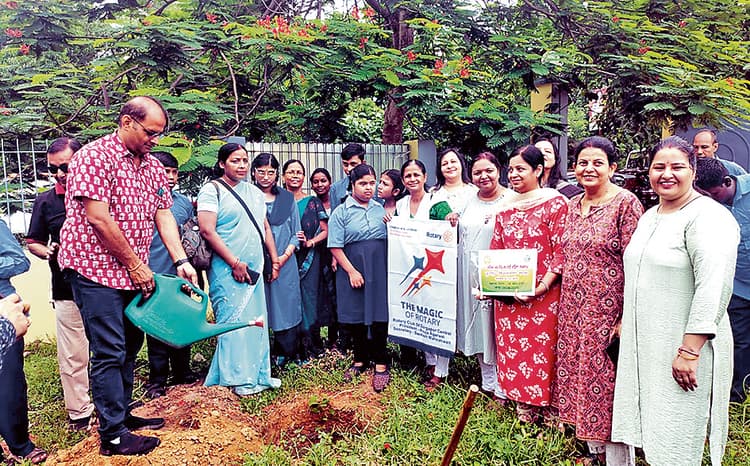 ‘होप’ पुनर्वास केंद्र में चला पौधरोपण अभियान