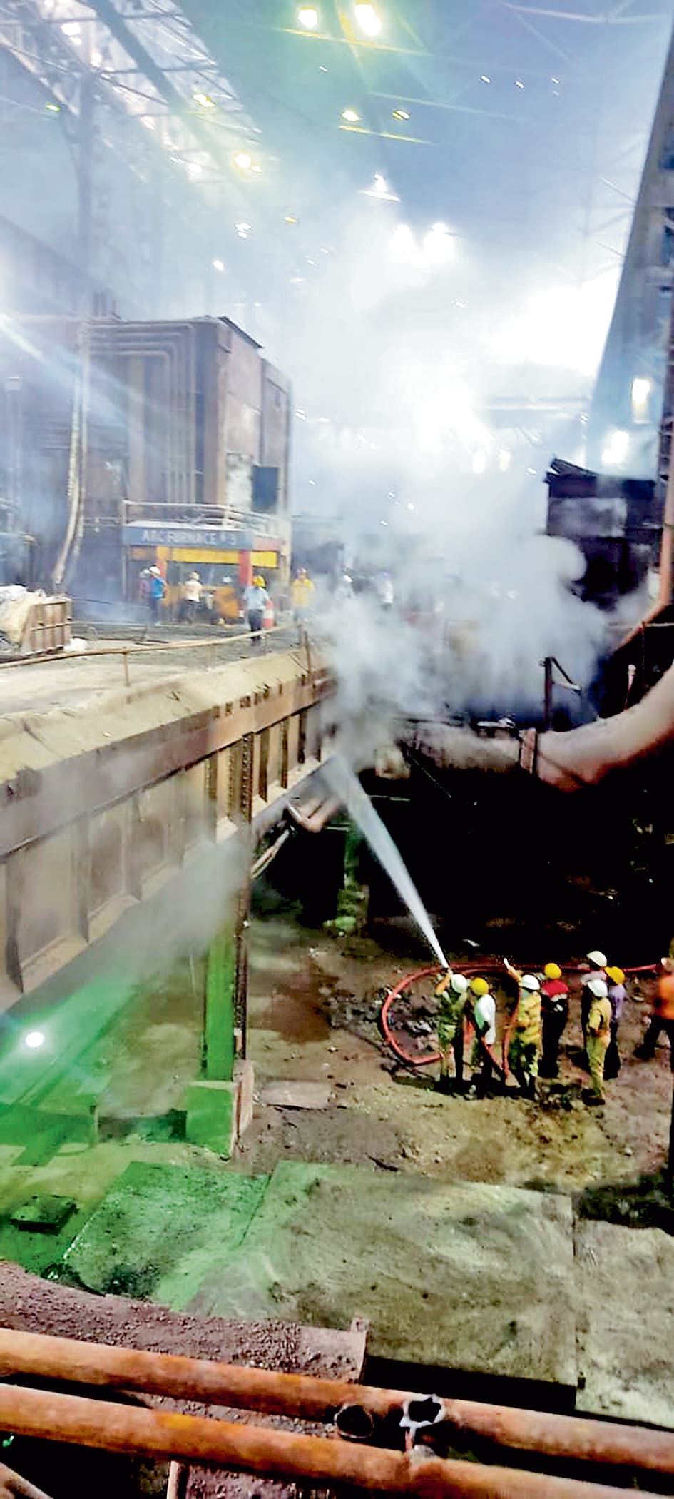 ब्लास्ट फर्नेस में भीषण अग्निकांड से श्रमिकों में मची अफरातफरी