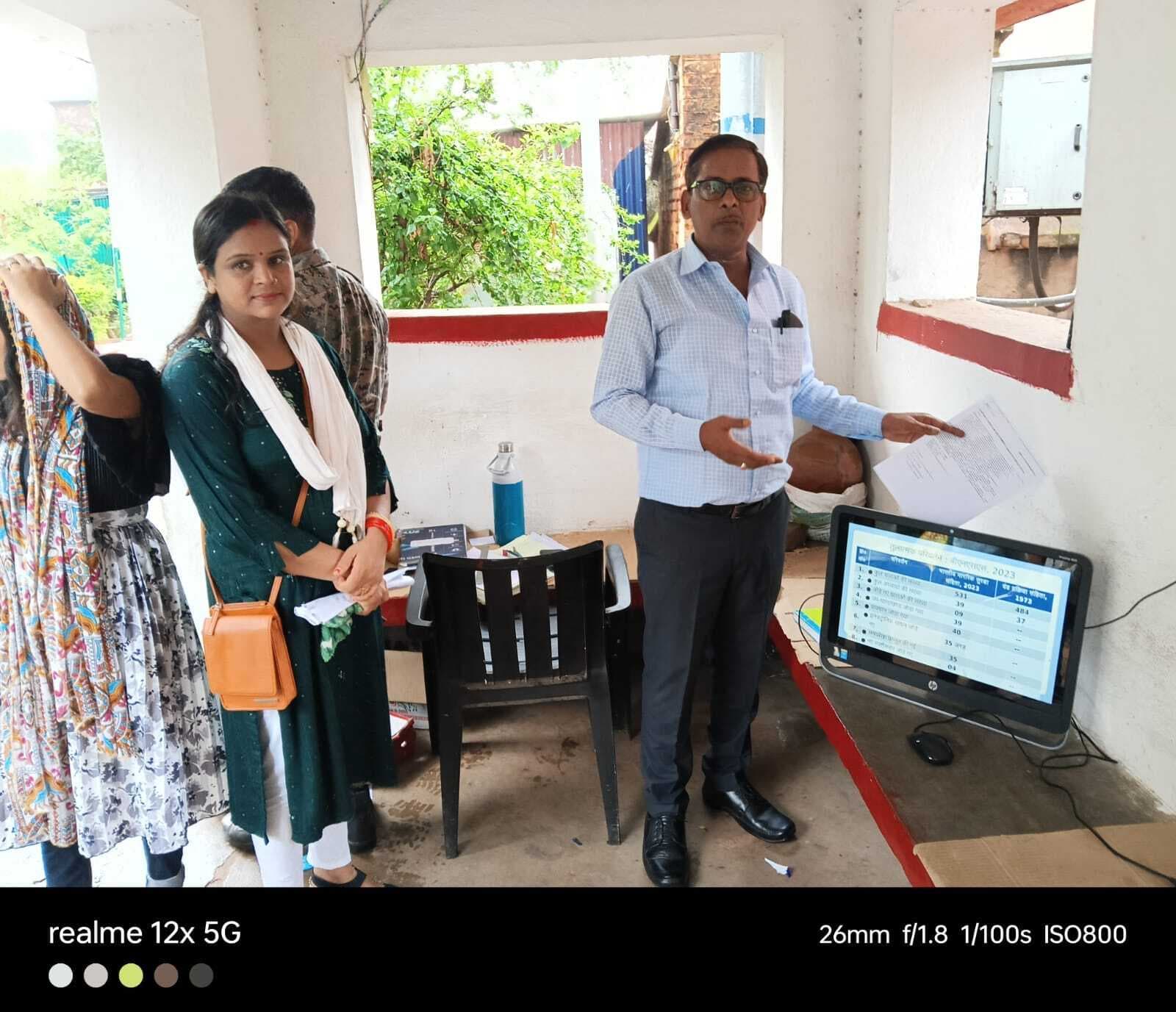 सेंट्रल जेल के कर्मियों व बंदियों को दी गयी नये कानून की जानकारी