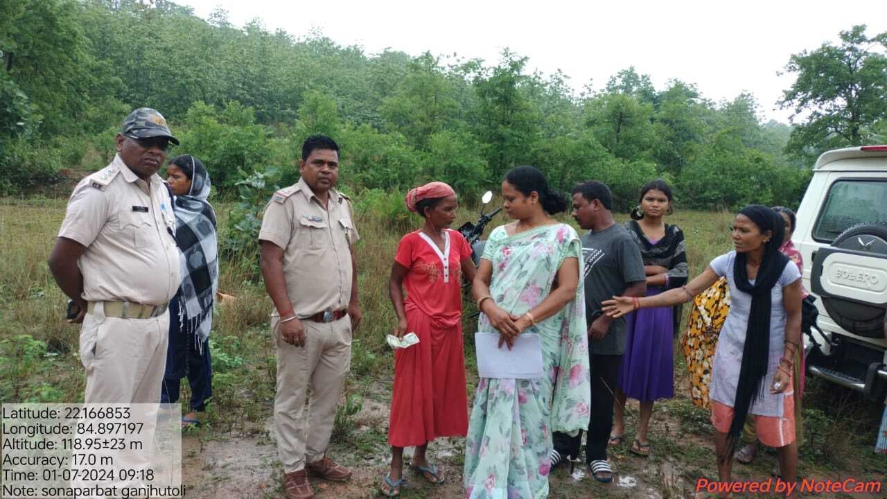 हाथी के हमले में दो लोगों की मौत, वन विभाग ने दिया मुआवजा