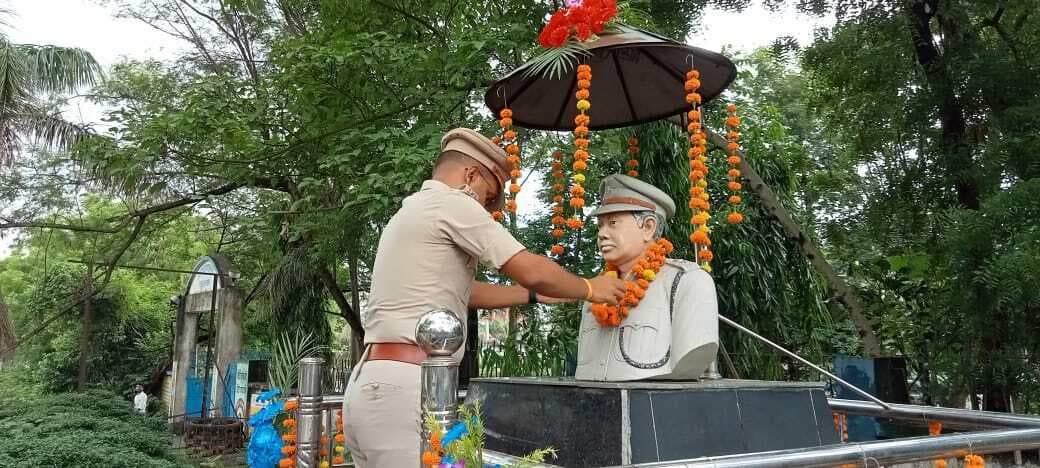 11वी पुण्यतिथि पर याद किए गए एसपी अमरजीत बलिहार व पांच जवान, एसपी ने कहा- देश की सुरक्षा के लिए शहादत होना  सर्वोच्च बलिदान