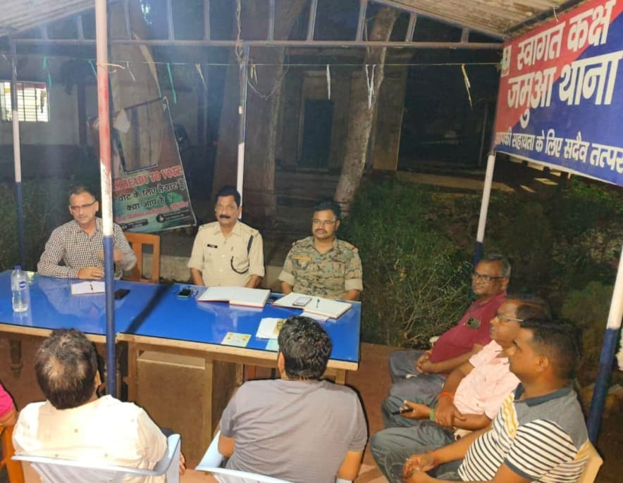 डीएसपी ने ज्वेलरी दुकानदारों के साथ की बैठक