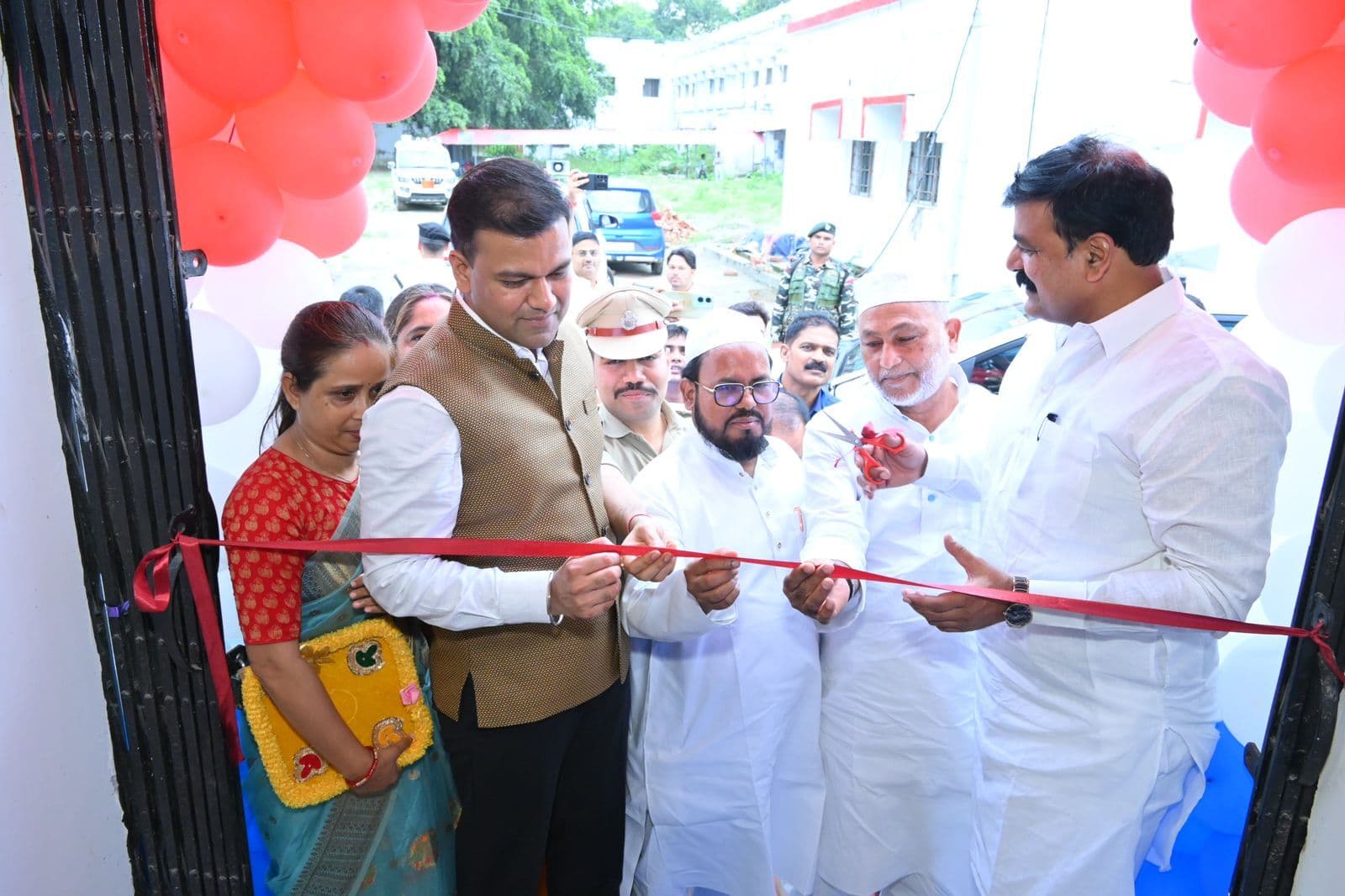 समाहरणालय व  महिला थाना में पालना घर का प्रभारी मंत्री ने किया शुभारंभ
