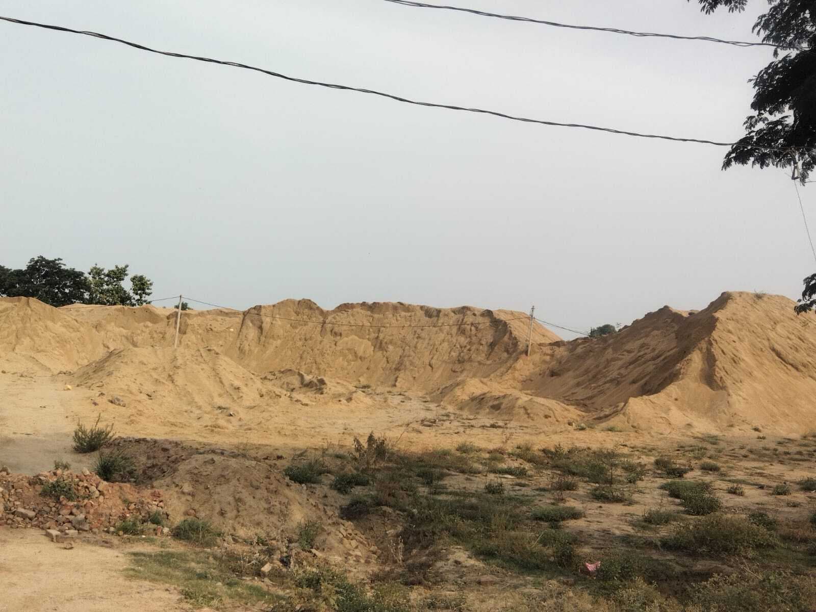 बालू की कमी से बाधित हो सकता है पीएम आवास निर्माण कार्य