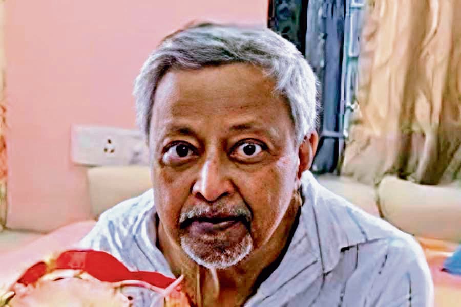 घर में गिरने से बेहोश हुए पूर्व केंद्रीय मंत्री मुकुल राय, अस्पताल में भर्ती