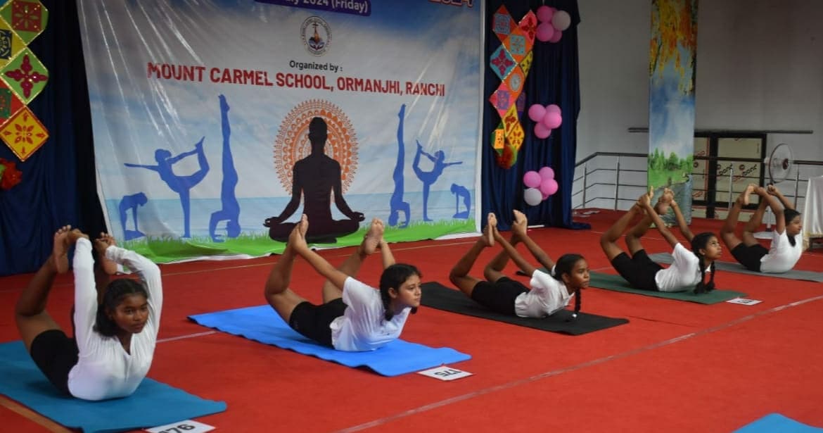 आइसीएसइ स्कूलों के 233 बच्चों ने किया योगाभ्यास