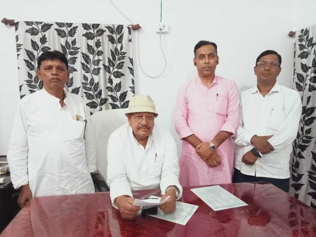 हाथरस की घटना बेहद दुखदायी, यूपी सरकार दे इस्तीफा : पूर्व सांसद