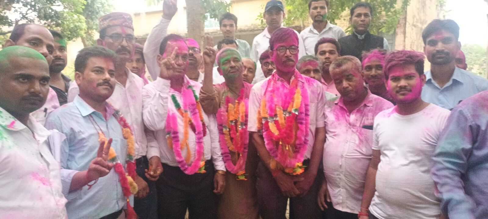 दशरथ बेयार प्रियदर्शी बने अधिवक्ता संघ के अध्यक्ष व राजदेव प्रसाद महासचिव