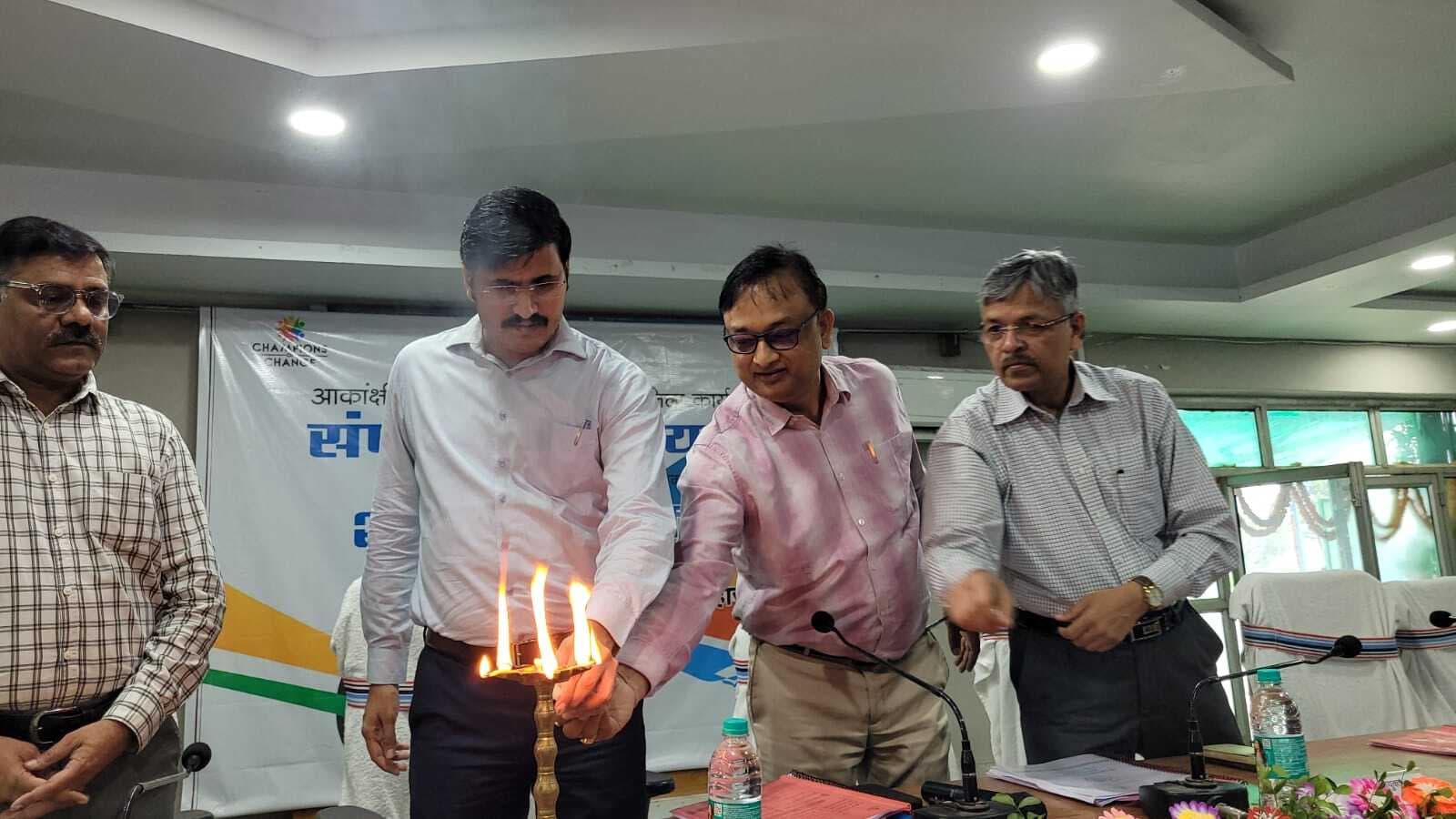 आकांक्षी जिला कार्यक्रम: उपलब्धि हासिल करने के लिए संपूर्णता अभियान का शुभारंभ